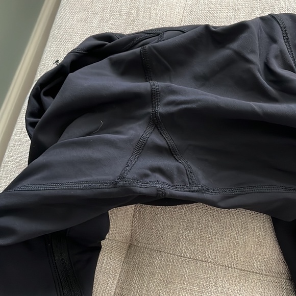 Lululemon Mesh leggings - size 4 - Picture 5 of 6